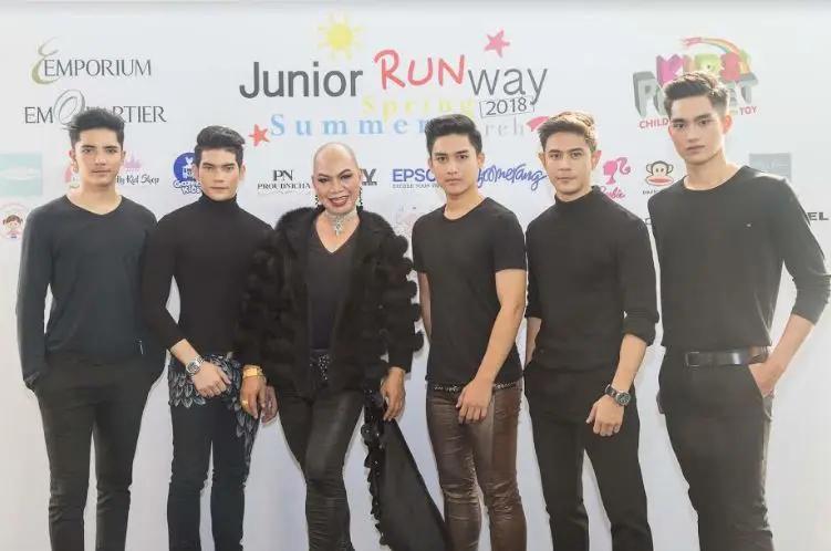 พี่อุ๊บ-นิวส์ อังกอร์ช่อง 3 นำทีมนายแบบ-นางแบบจิ๋ว LaLune เฉิดฉายใน “Junior Runway Thailand 2018”