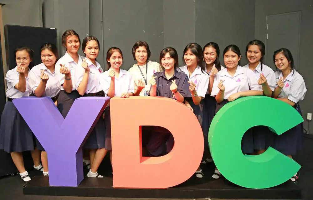 TCDC จับมือ สสวท. และภาคเอกชนเปิด “ชมรมนักออกแบบรุ่นเยาว์” (Young Designer Club)  พัฒนาทักษะการออกแบบและความคิดสร้างสรรค์ในเยาวชน ตอบโจทย์เศรษฐกิจไทยแลนด์ 4.0