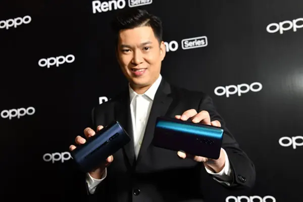 เปิดตัวแล้ว! “OPPO Reno Series” ระดับใหม่ของสมาร์ทโฟนพรีเมี่ยม จัดเต็มซูมขั้นสุดถึง 60 เท่า ดีไซน์หรูพร้อมกล้องหน้า “Pivot Rising Camera” ประกาศครองอันดับ 1 ในตลาดสมาร์ทโฟนไทย ต่อเนื่องสองไตรมาส