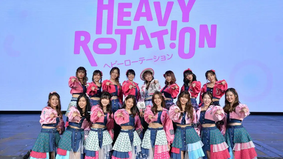 BNK48  ปล่อยเพลงใหม่  “Heavy Rotation”  ซิงเกิลที่ 9  (9 th single) ส่ง เจน กุลจิราณัฐ  อินทรศิลป์” รับตำแหน่ง CENTER คนใหม่