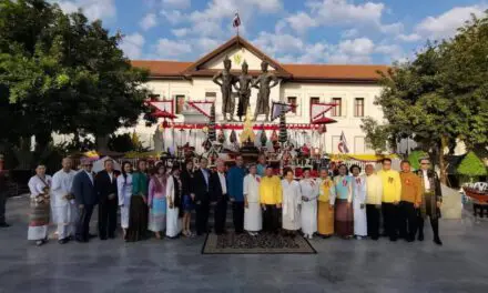 งานอุปสมบทศาสนทายาทเฉลิมพระเกียรติฯ ครั้งใหญ่ ณ แผ่นดินล้านนาจังหวัดเชียงใหม่ โดย นาวาอากาศเอก(พิเศษ) คัมภีร์ คัมภีรญาณนนท์