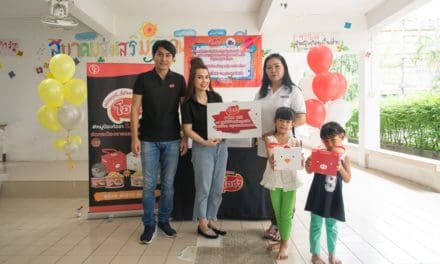 แบรนด์โอชา เลี้ยงอาหารกลางวันและมอบสิ่งของเพื่อเป็นกำลังใจแก่กลุ่มผู้หญิงกับเด็กที่ด้อยโอกาสของ “มูลนิธิบ้านพักฉุกเฉิน ดอนเมือง”