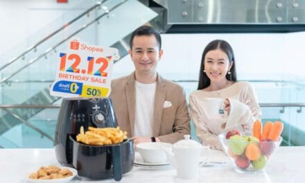 ‘ช้อปปี้’ แท็กทีม 2 เซเลบรุ่นใหม่ ร่วมแชร์ทิปส์ ‘ช้อปของขวัญปีใหม่ให้ผู้ใหญ่’ จากแคมเปญ Shopee 12.12 Birthday Sale … สุขผู้ให้ ได้ใจผู้รับ!