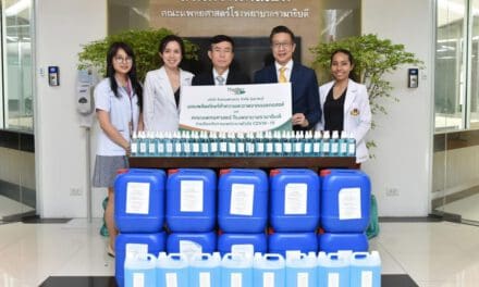 รพ.รามาธิบดี แนะวิธีป้องกัน COVID-19 เชื่อเข้าสู่ระยะที่ 3 พร้อมรับมอบผลิตภัณฑ์ทำความสะอาดจากแอลกอฮอล์ จากการสนับสนุนของไทยเบฟ ร่วมป้องกันการแพร่ระบาด