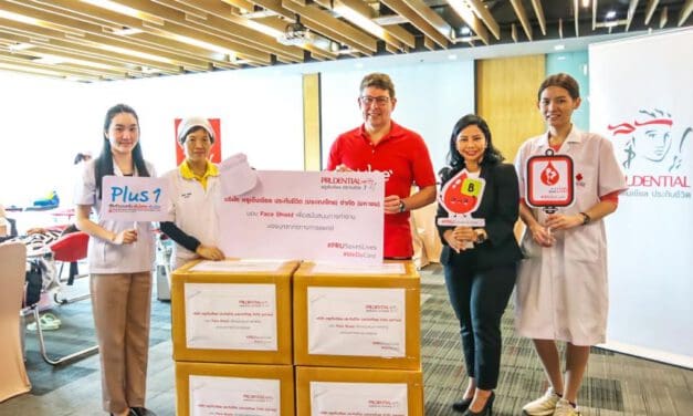 พรูเด็นเชียล ประเทศไทย รวมใจฝ่าวิกฤต COVID-19 บริจาคโลหิต พร้อมมอบหน้ากาก Face Shield แก่สภากาชาดไทย