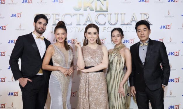 “JKN Spectacular Investment for Life – อลังการเจเคเอ็นอาณาจักรแห่งการเติบโตอย่างยั่งยืน” อลังการงานโชว์ ขนทัพศิลปินดาราดังร่วมงานคับคั่ง เตรียมทะยานสู่หมื่นล้าน
