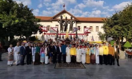 งานอุปสมบทศาสนทายาทเฉลิมพระเกียรติฯ ครั้งใหญ่ ณ แผ่นดินล้านนาจังหวัดเชียงใหม่ โดย นาวาอากาศเอก(พิเศษ) คัมภีร์ คัมภีรญาณนนท์