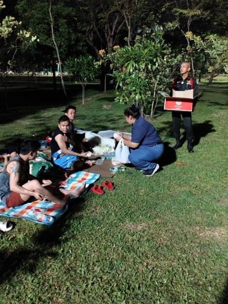 ช่วยแผ่นดินไหว