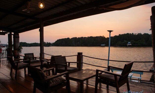 ที่เที่ยวปากน้ำประแส เส้นทางรักษ์โลกของคนงาม ๆ Rayong Charming Locals