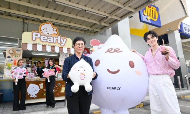 ร้านชานม Pearly สลัดภาพร้านลับในปั๊ม พลิกโฉมใหญ่รอบ 13 ปี ส่ง “น้องเพิร์ลลี่” ปักหมุดแลนด์มาร์คเสริฟความสดชื่นทั่วไทย